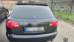 Chciał zachować anonimowość, a tym bardziej zwrócił na siebie uwagę policjantów