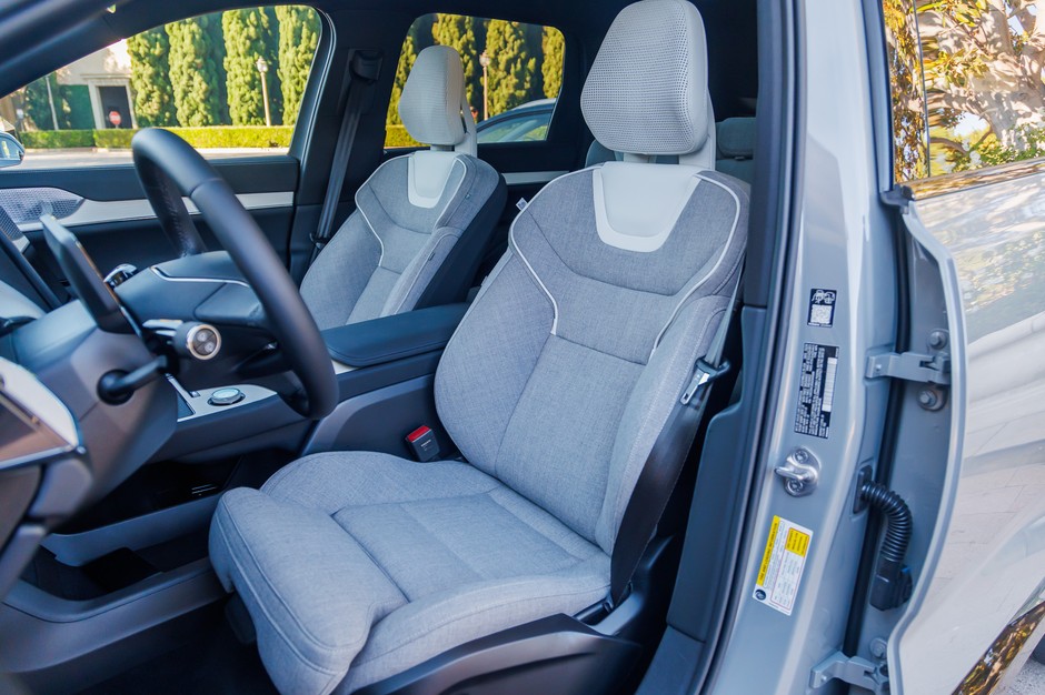 Volvo EX90