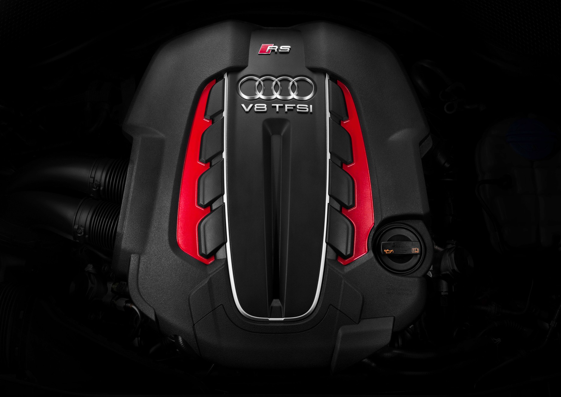 Nowe Audi RS6 Avant: z rodziną na tor