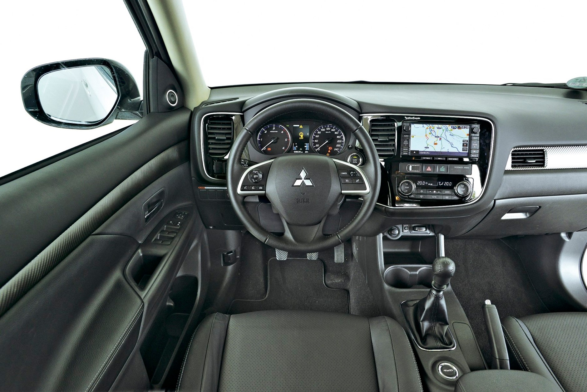 Nissan X-Trail, Mazda CX-5, Mitsubishi Outlander, Subaru Forester