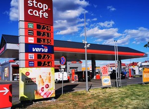 Droższe paliwa na stacjach – na początek o 40-50 gr na litrze, za to na stałe. Czy to już pewne?