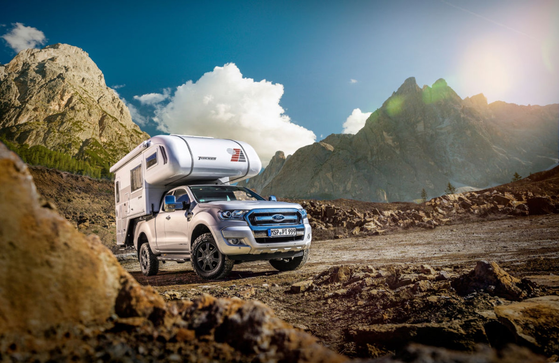 Pikapy z zabudową kampera
