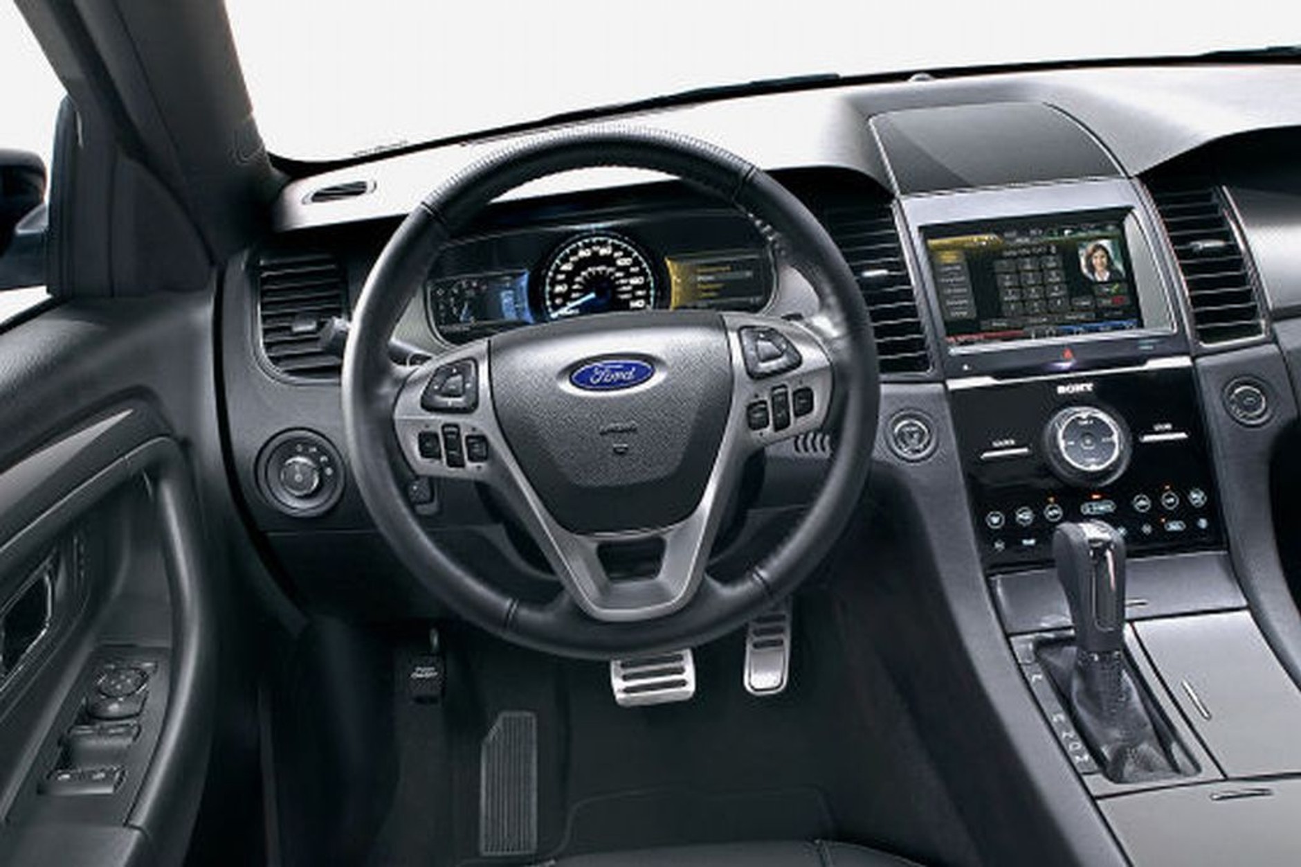 Ford Taurus SHO – Amerykanin na sportowo