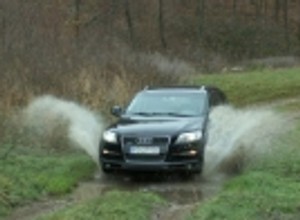 Audi Q7: przełamuje niepewność. Opinie