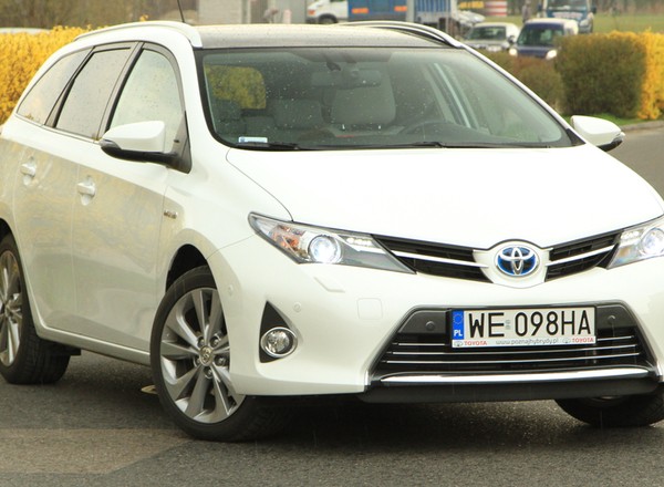 Hybryda zamiast diesla. Test hybrydowej Toyoty Autis