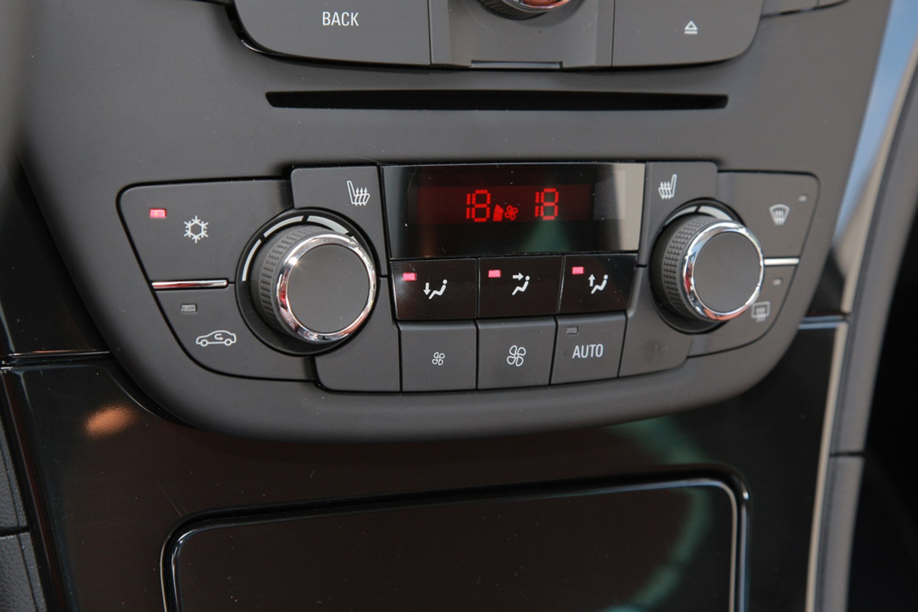 Opel Insignia: pomyśl, zanim kupisz