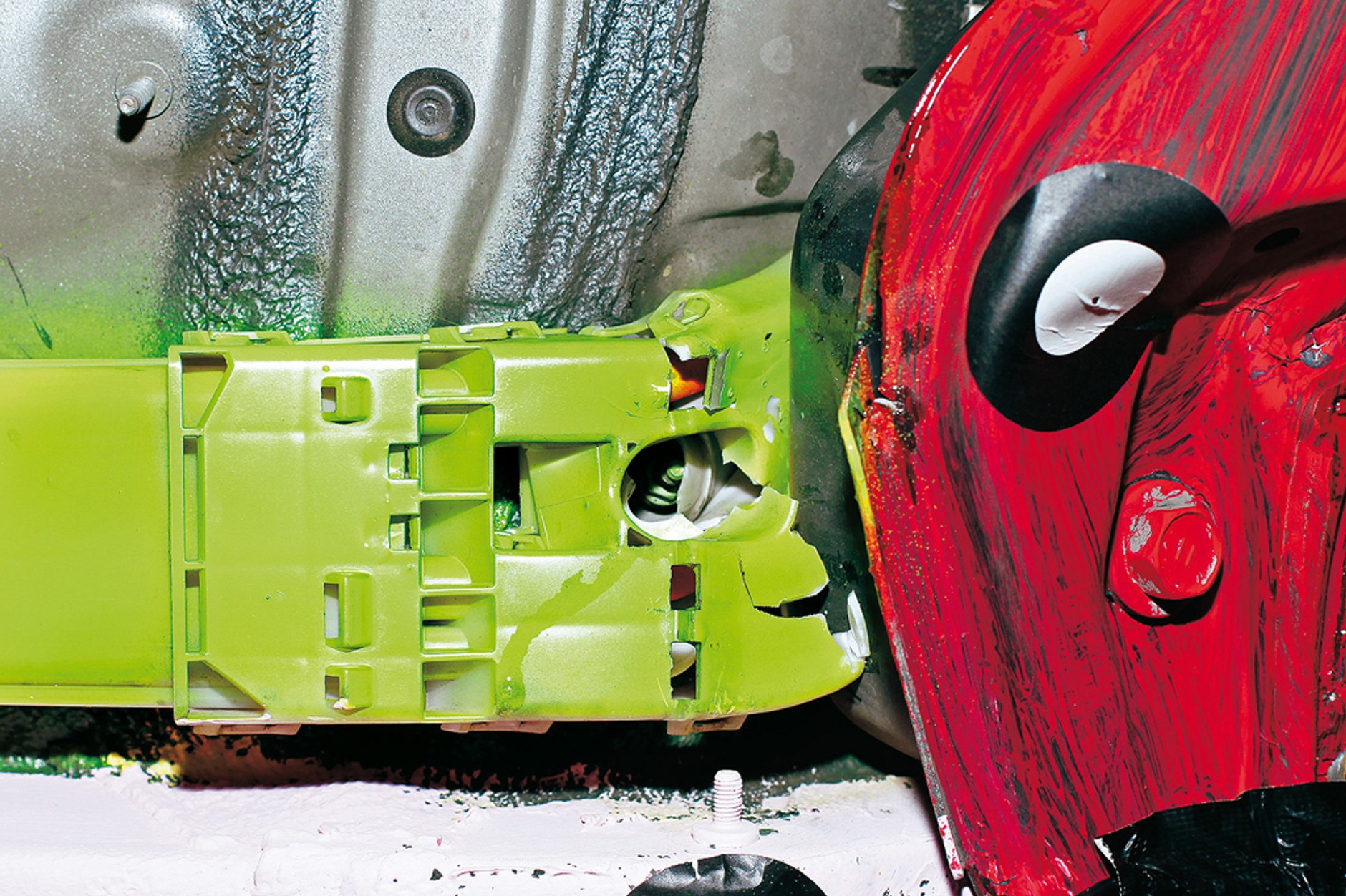 Toyota Prius - Crash test pod napięciem