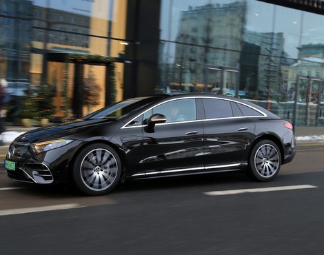 Mercedes EQS