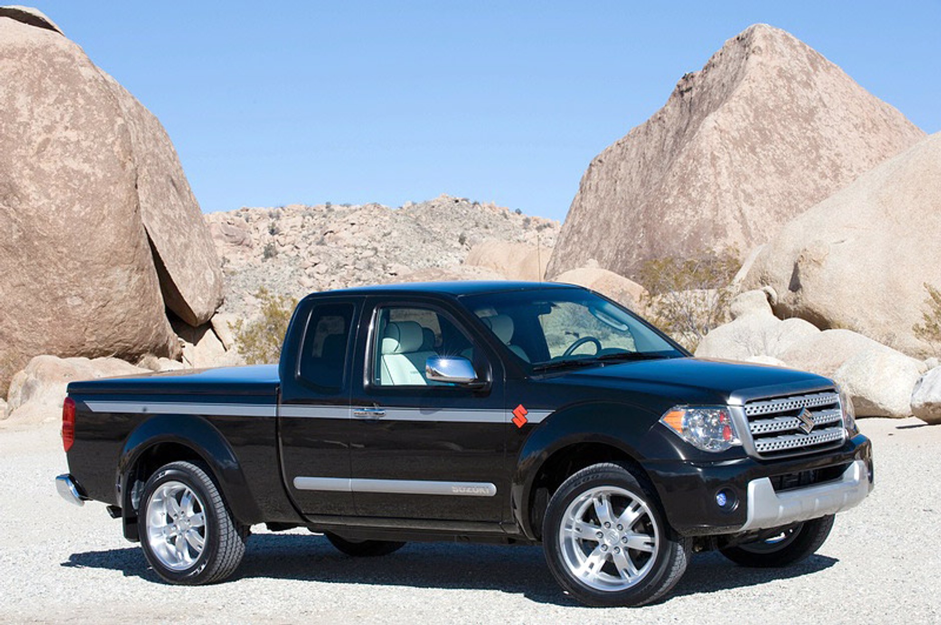 Chicago 2008: Suzuki Equator - pikap w stylu amerykańskim