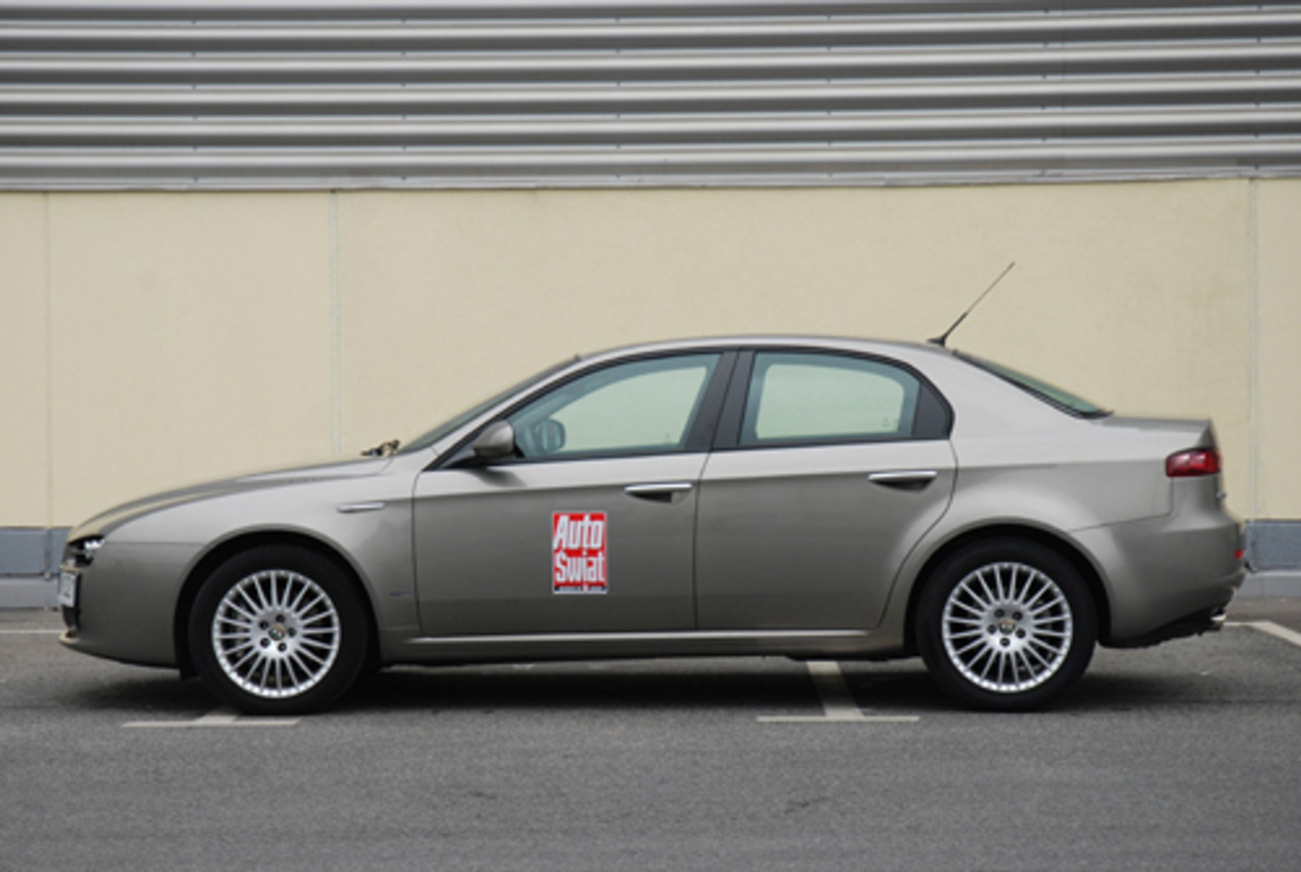 Alfa Romeo 159 3.2 V6 Q4 - Wygląda lepiej niż jeździ