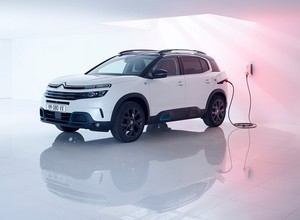 Citroen C5 Aircross SUV Hybrid –  z prądem