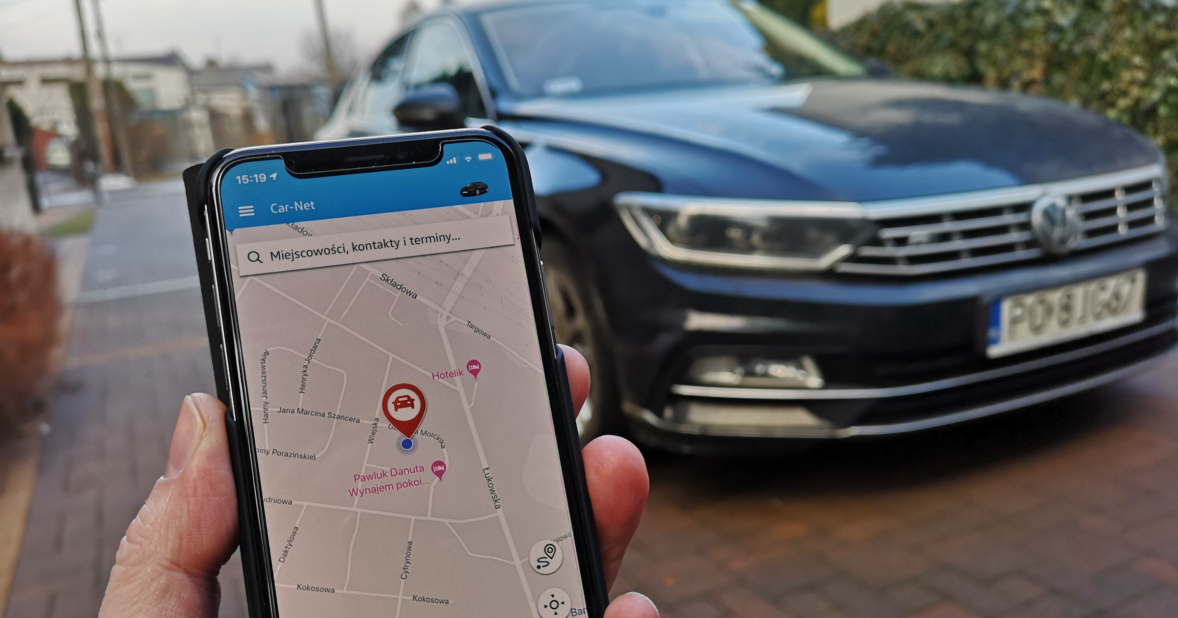 Volkswagen Passat z Car-Net i App Connect