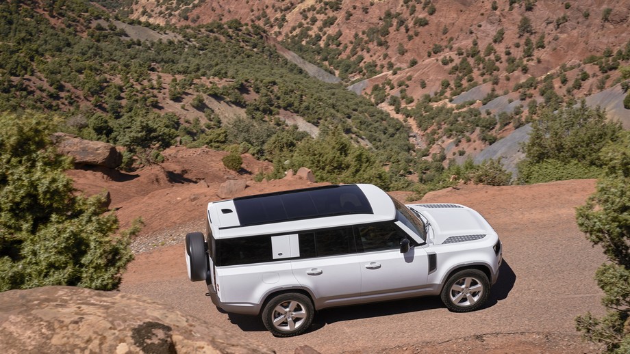 Land Rover Defender 130