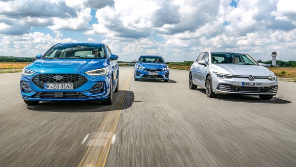 Volkswagen Golf kontra Kia Ceed i Ford Focus - pojedynek na szczycie segmentu C