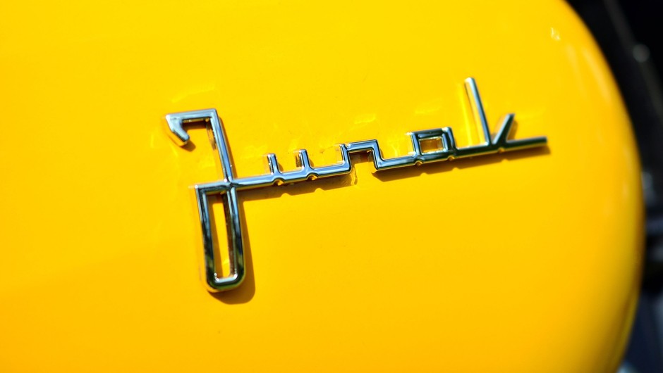 Junak M15