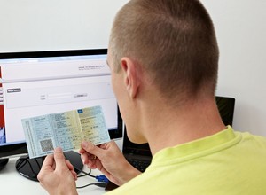 CEPiK ma awarię. Są problemy z rejestracją samochodów