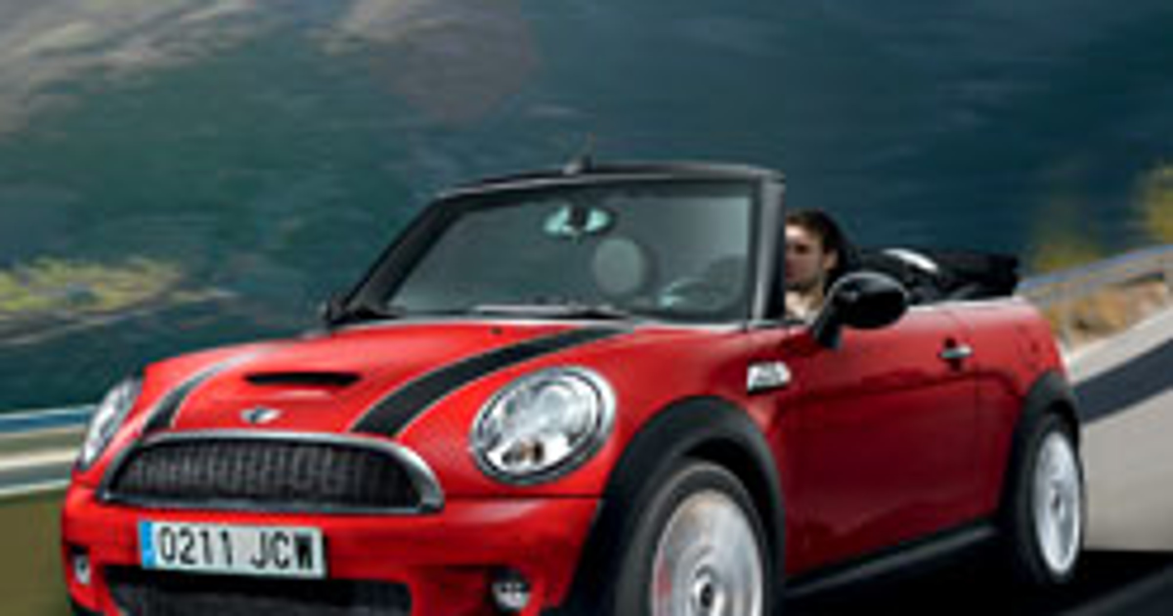 Genewa 2009: Mini Cabrio John Cooper Works – topowa wersja również w wersji cabrio