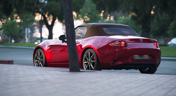 Mazda MX-5 - zmiany w technice roadstera