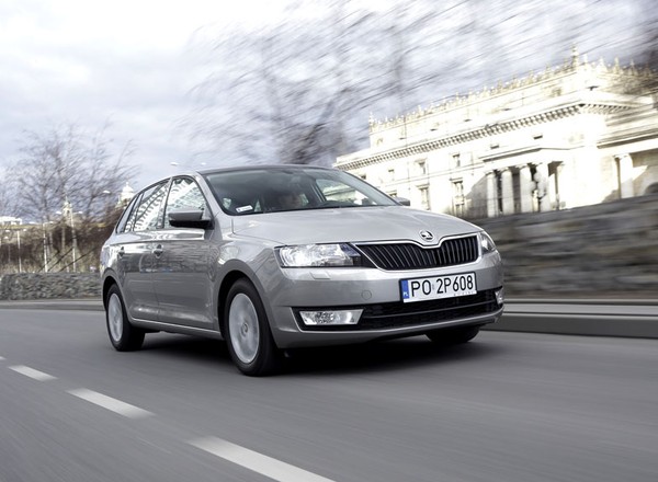 Skoda Rapid Spaceback 1.6 TDI - auto na długie trasy