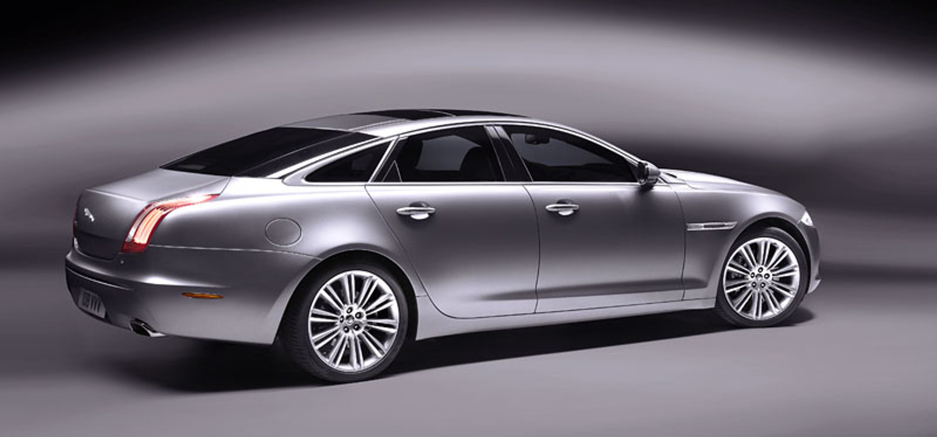 IAA Frankfurt 2009: Jaguar XJ – pierwsze wrażenia, fotogaleria