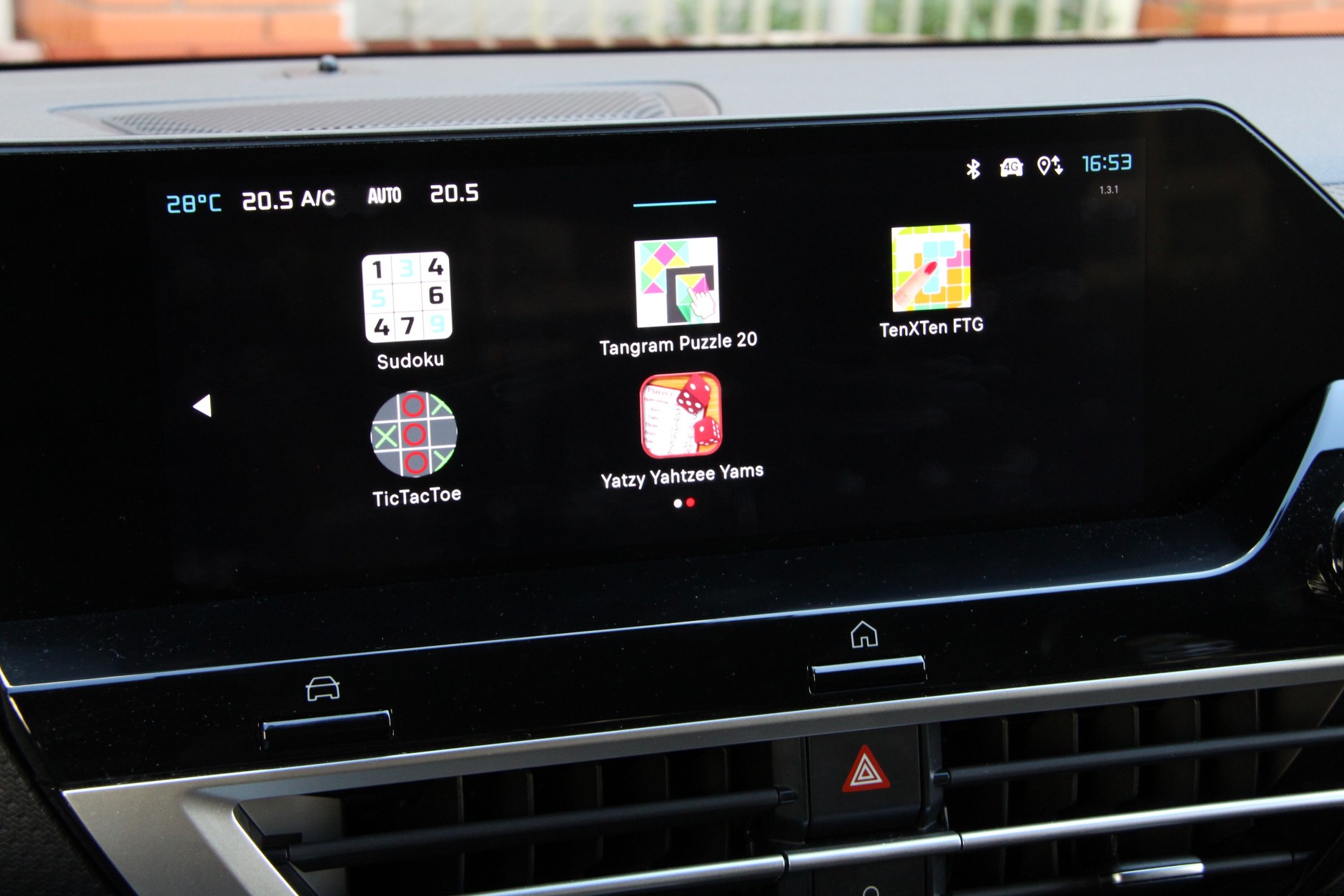 Citroen C4 Hybrid Max