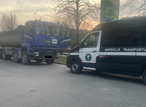 Inspektorzy ITD nie mogli uwierzyć w to, co zrobił kierowca wywrotki