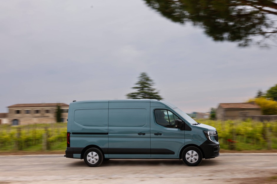 Renault Master 2024