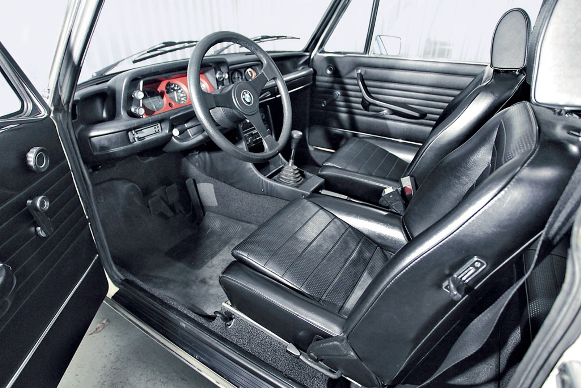 BMW 2002 Turbo:Klasyk pod ciśnieniem