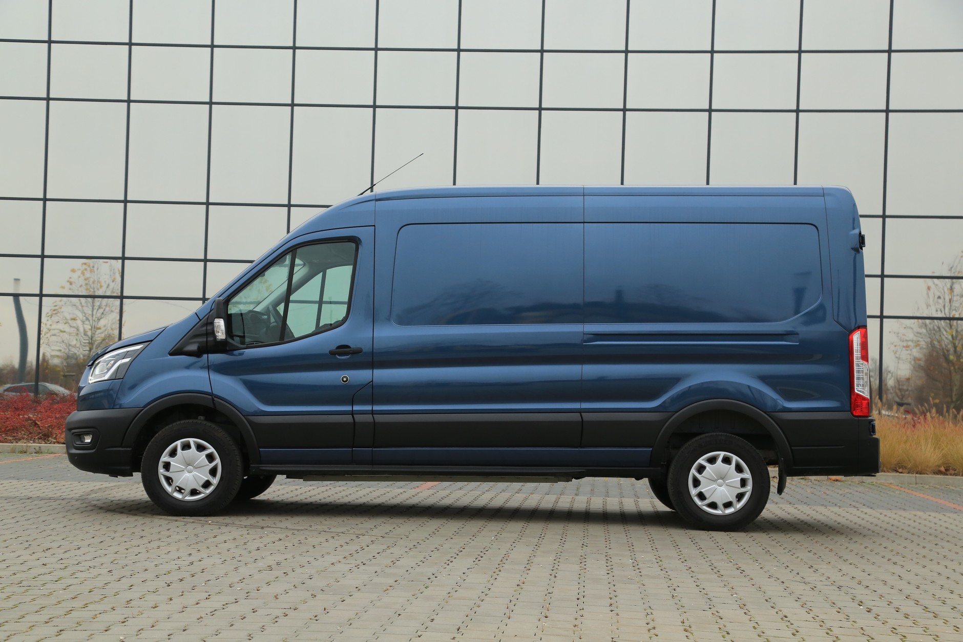 Ford E-Transit Van 67 kWh L3H2
