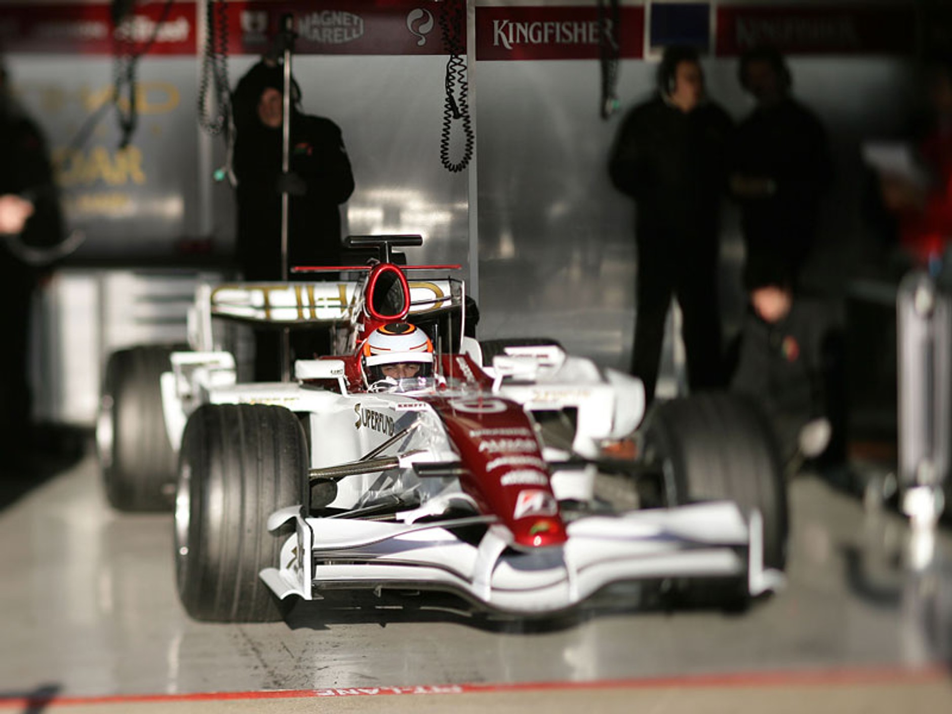 Formuła 1: Fernando Alonso pokazał klasę w Jerez (fotogaleria z testów)