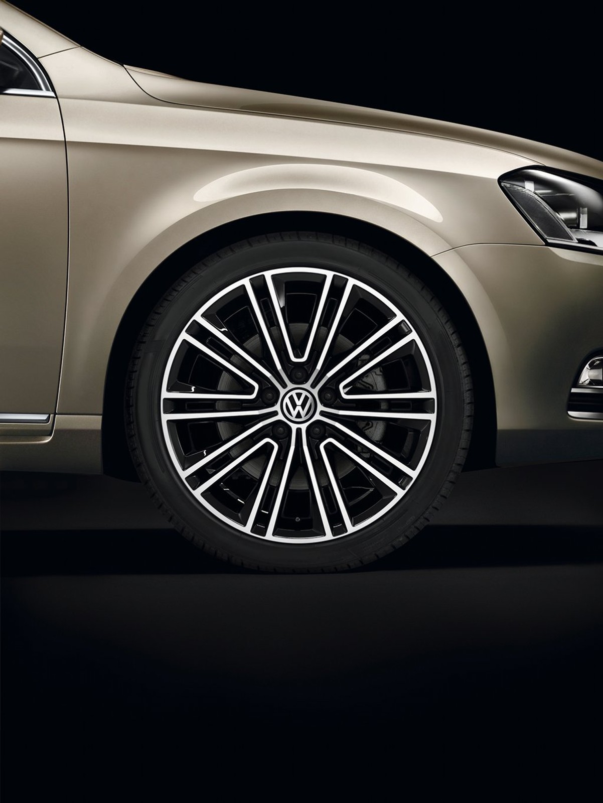 VW Polo R-Line i Passat Exclusive