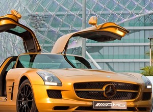 Mercedes-Benz SLS AMG bez podnoszonych drzwi