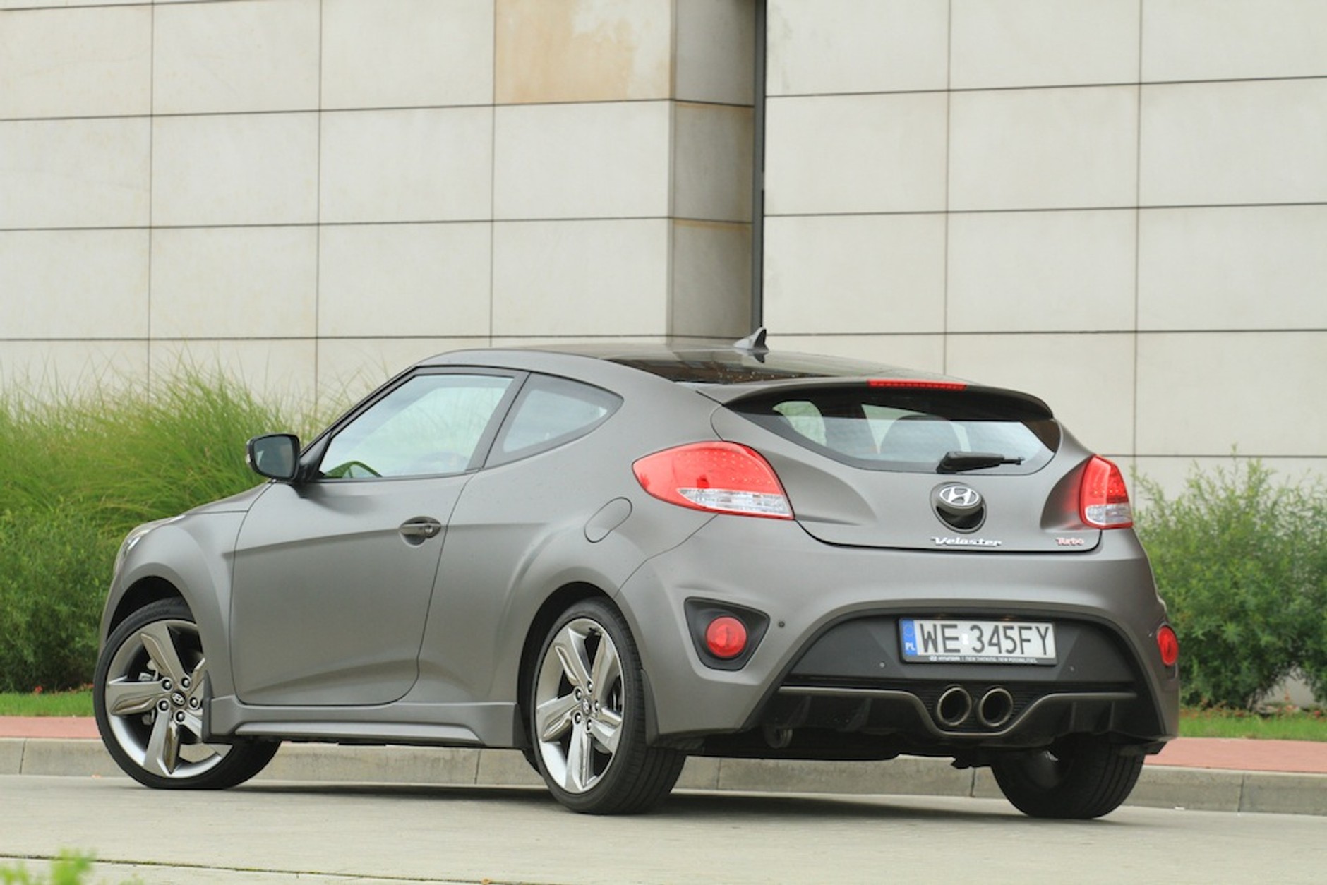 Hyundai Veloster Turbo tył/bok