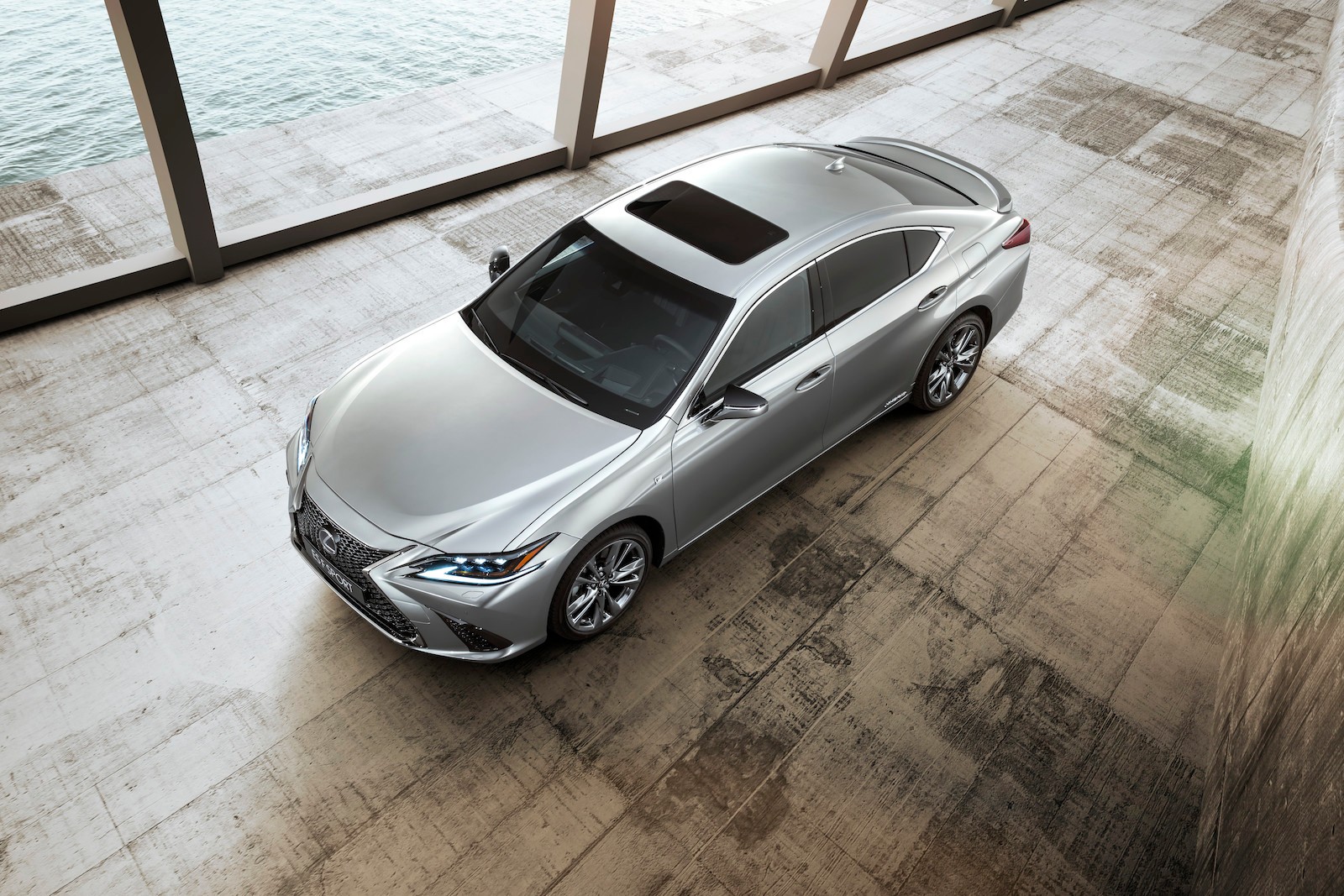 Lexus ES