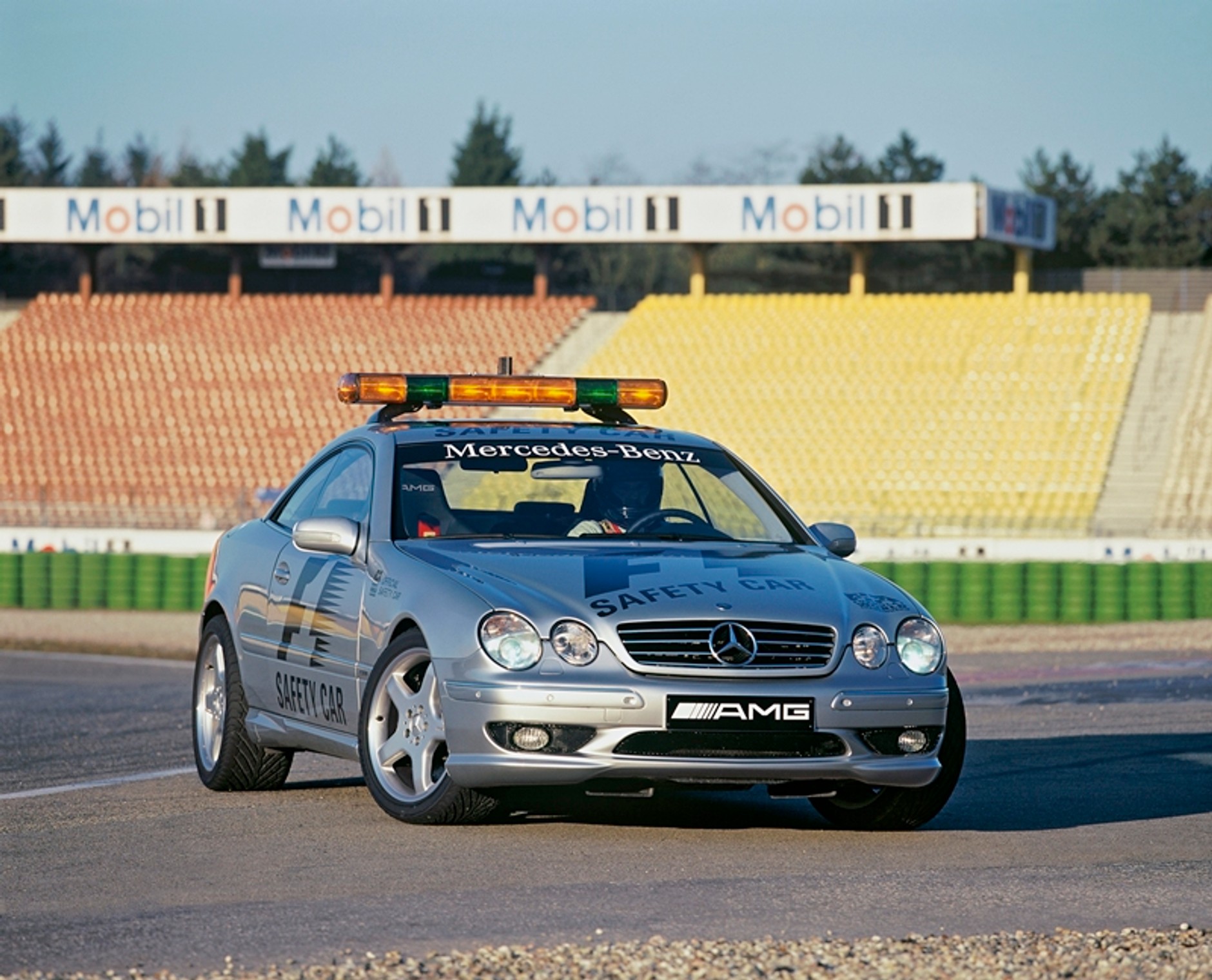 Mercedes SLS AMG to najszybszy safety car świata, ale znalazłem jeszcze kilka ciekawszych