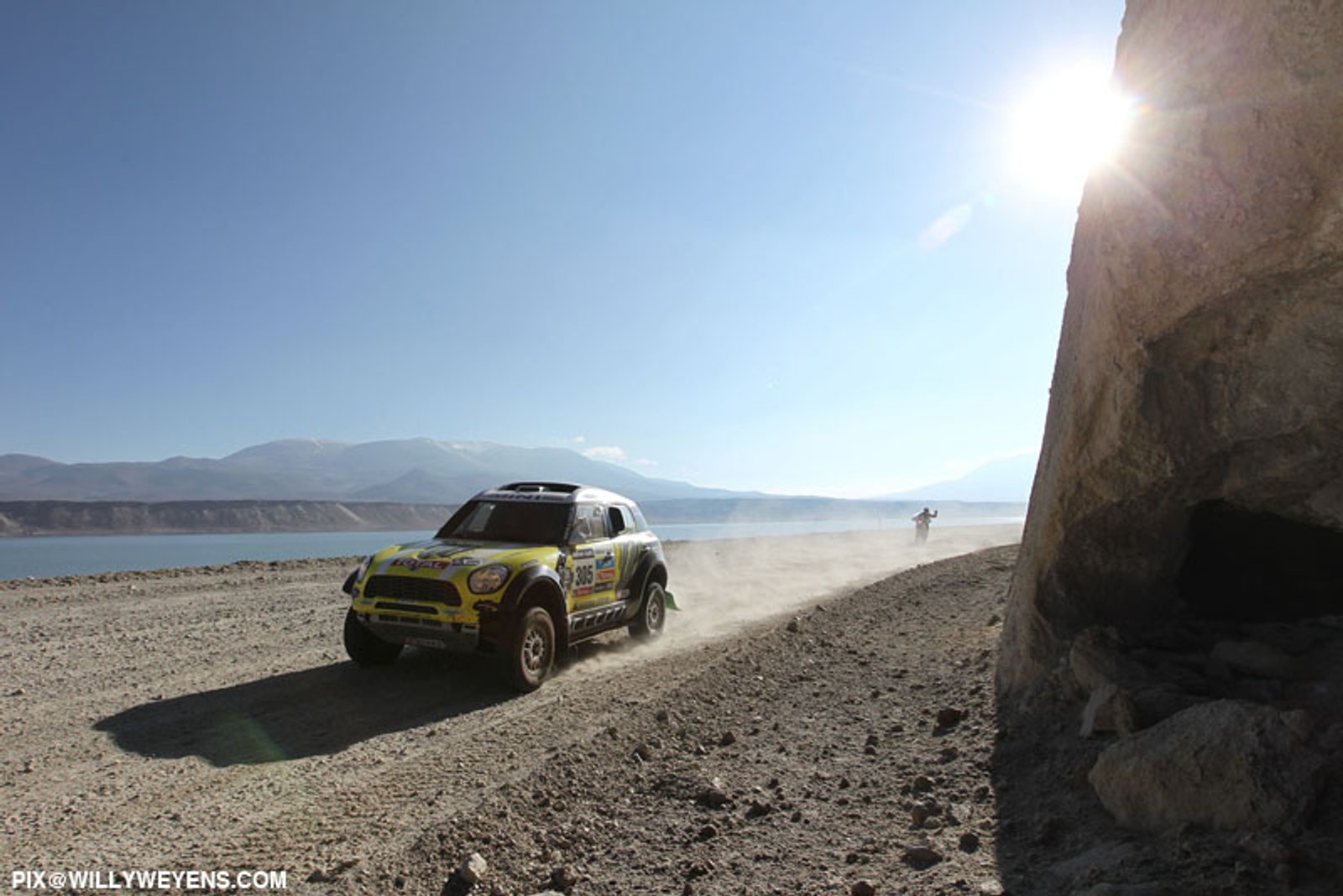 Dakar 2013: ciężarówka bez skrzyni, Małysz traci oddech (13. etap, wyniki, galeria)