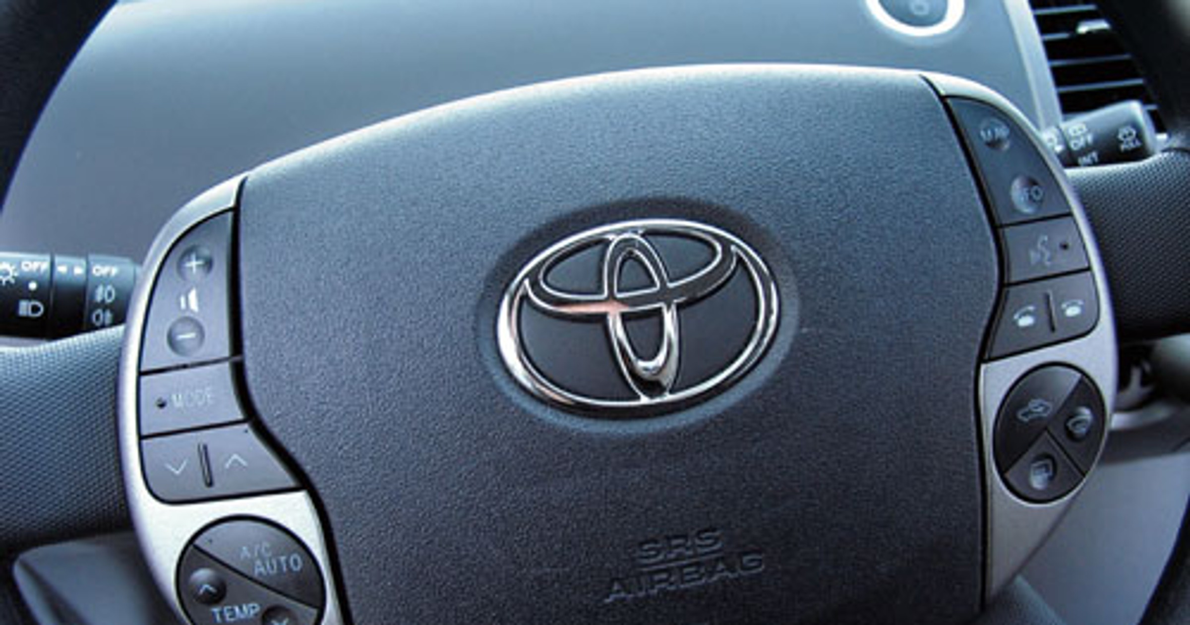 Toyota Prius - Czy podwójny znaczy lepszy?