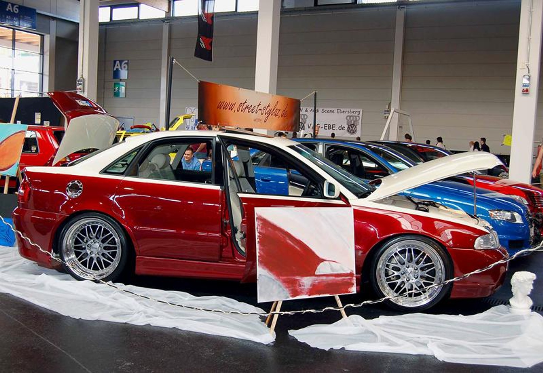 Tuning World Bodensee 2008: Golfy, drifting i dziewczyny -  fotogaleria (2)