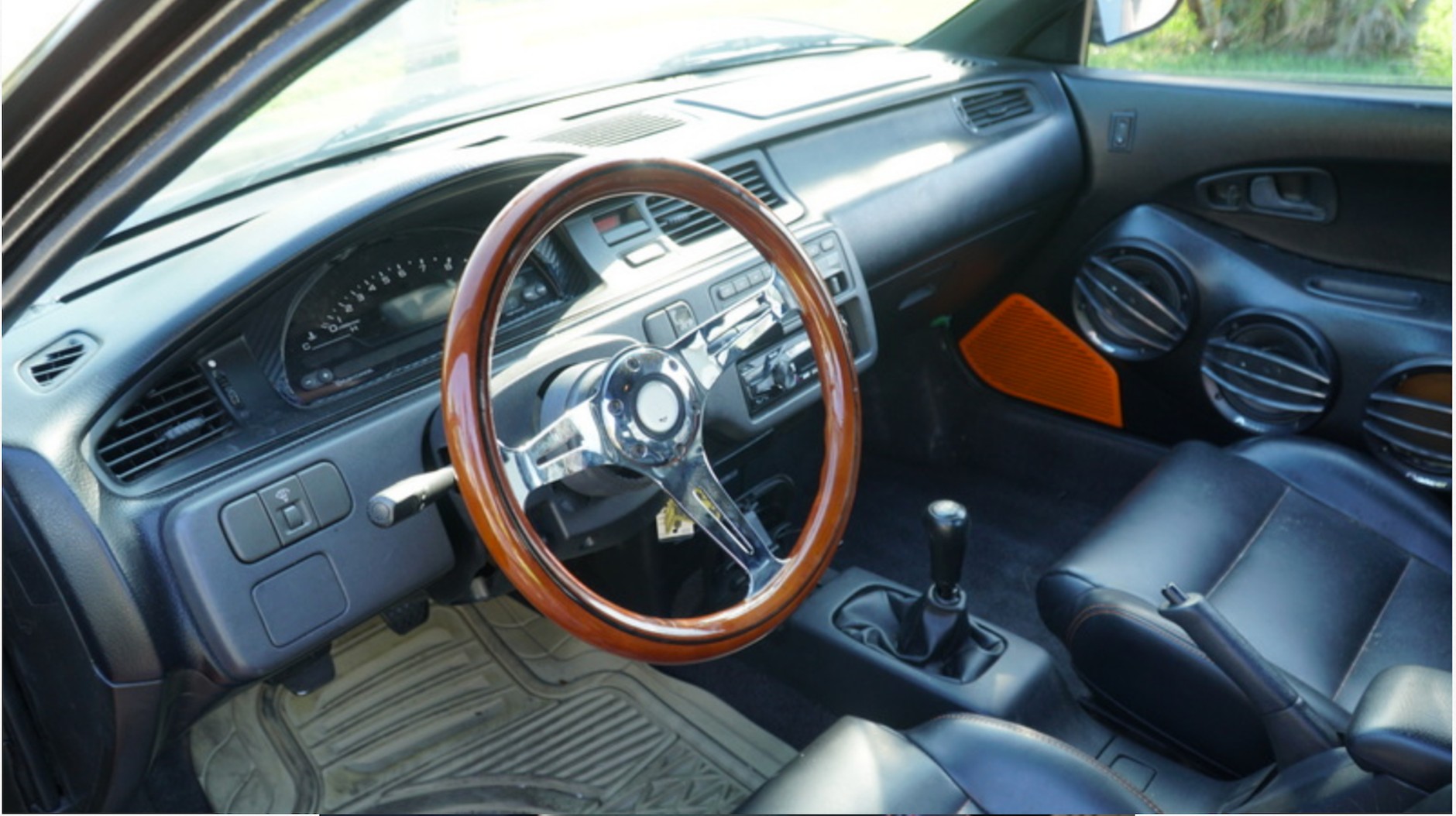 Replika Bugatti Veyrona za 4500 USD