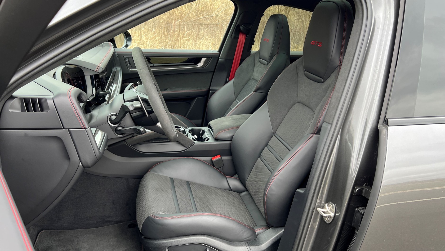 Porsche Cayenne GTS Coupe (model roku 2025)