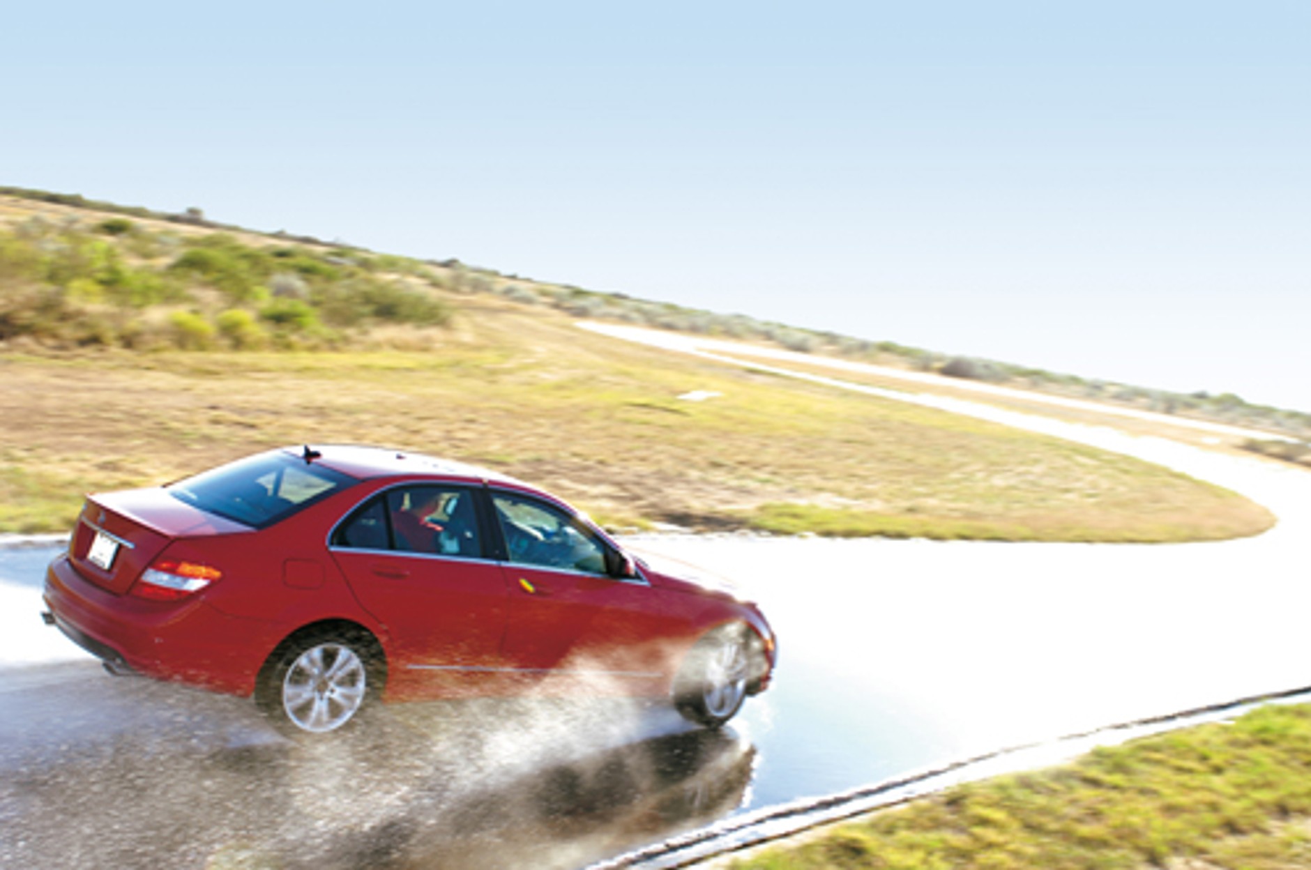 Test opon - Przyczepność przede wszystkim