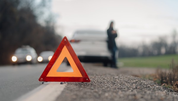 Awaria samochodu z automatem: czy można go holować?