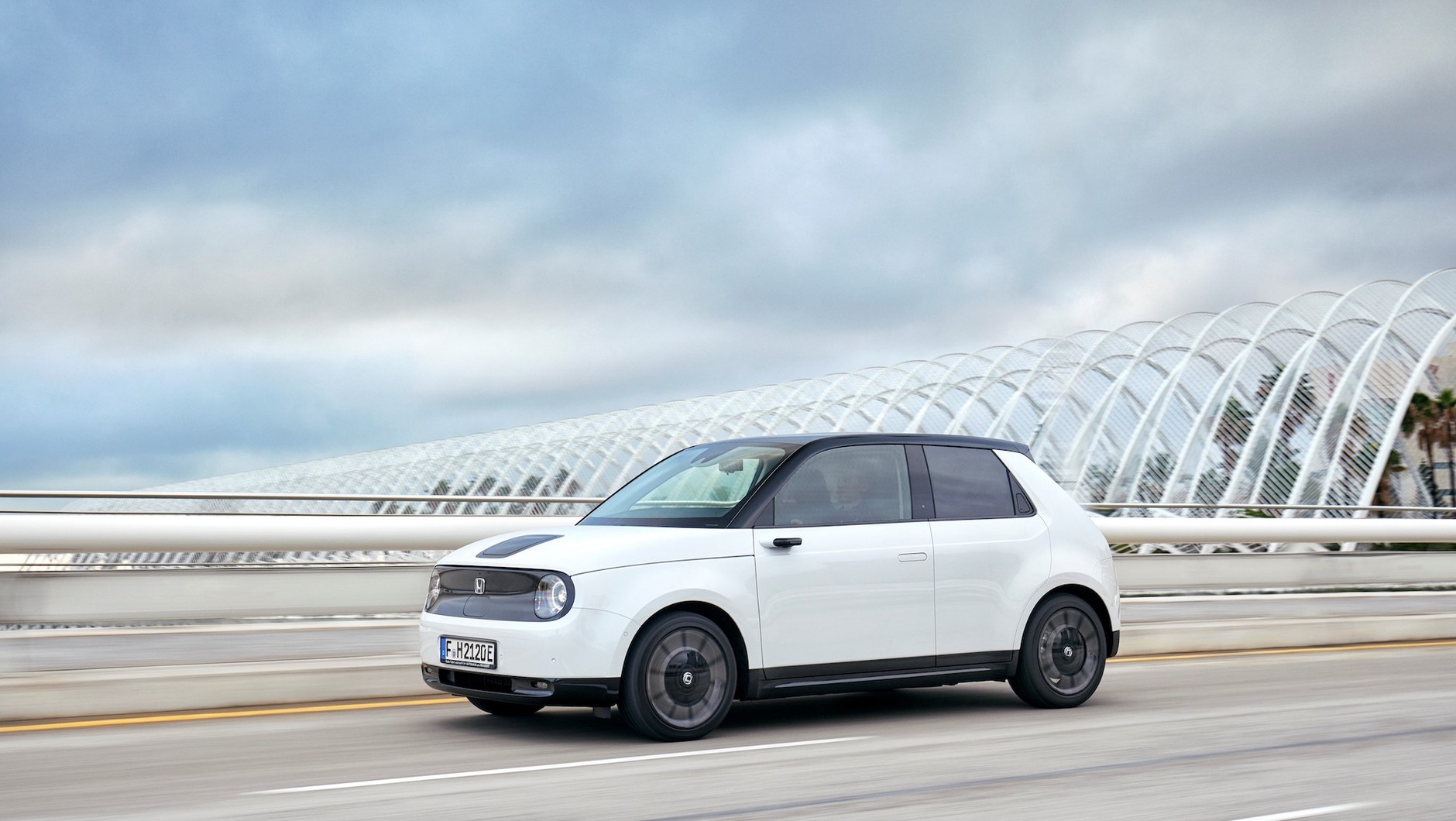 Honda e