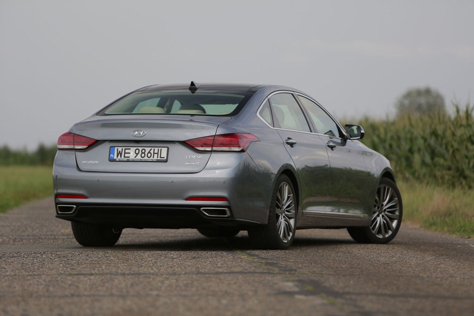 Hyundai Genesis 3.8: Prestiż po koreańsku