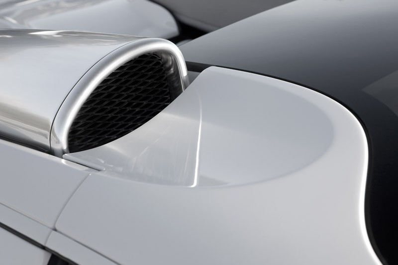 Bugatti Veyron 16.4 Grand Sport: 360 km/h w kabriolecie (wideo)