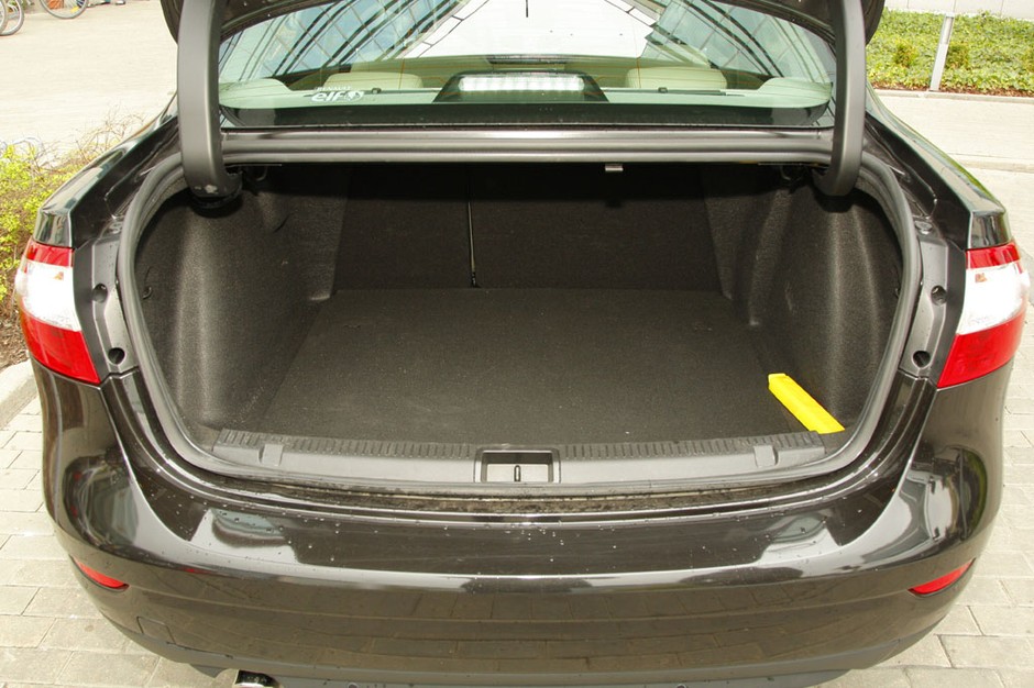 Renault Fluence - Więcej niż tylko kompakt?