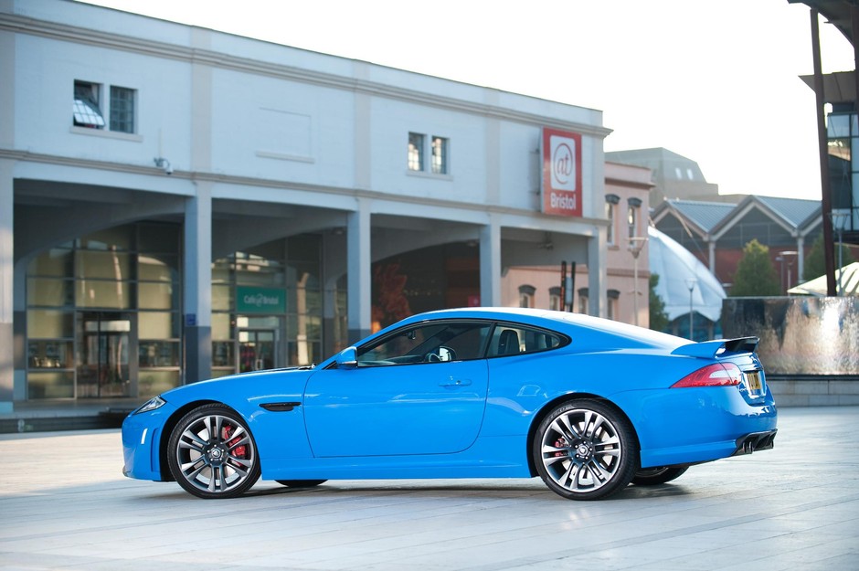 Jaguar XKR-S