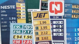 Motoryzacja w Polsce ćwierć wieku temu. Cofamy się do lutego 1998 r.