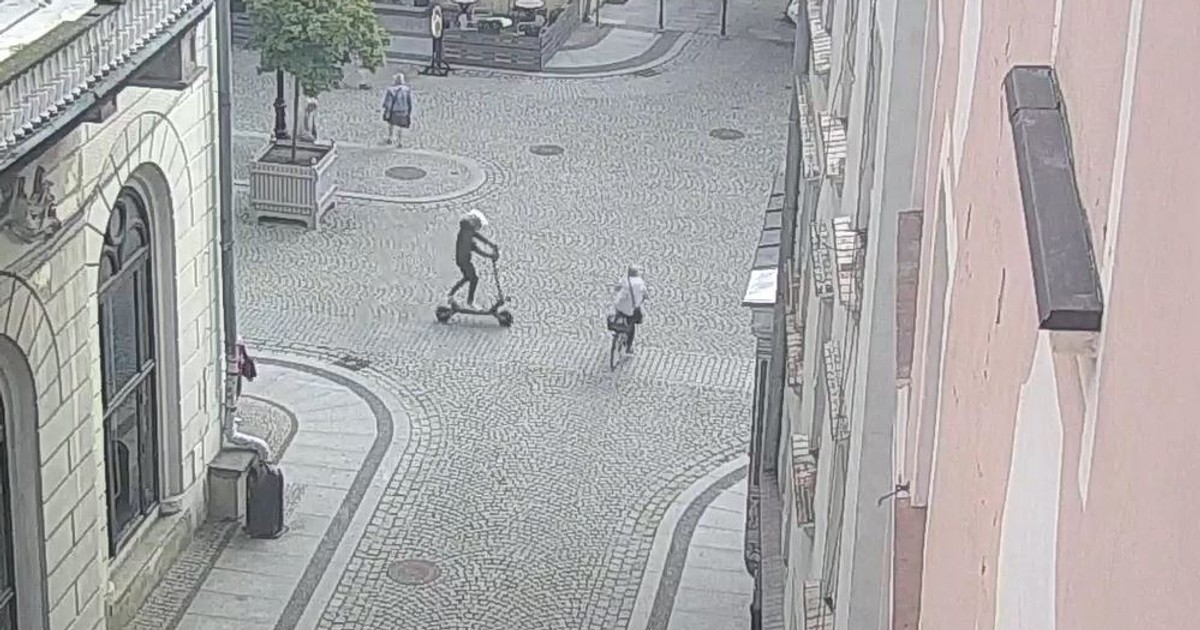 Obraz pochodzący z serwisu https://legnica.policja.gov.pl/dle/aktualnosci/bieza/119751,Zderzenie-rowerzystki-i-kierujacego-hulajnoga-elektryczna.html