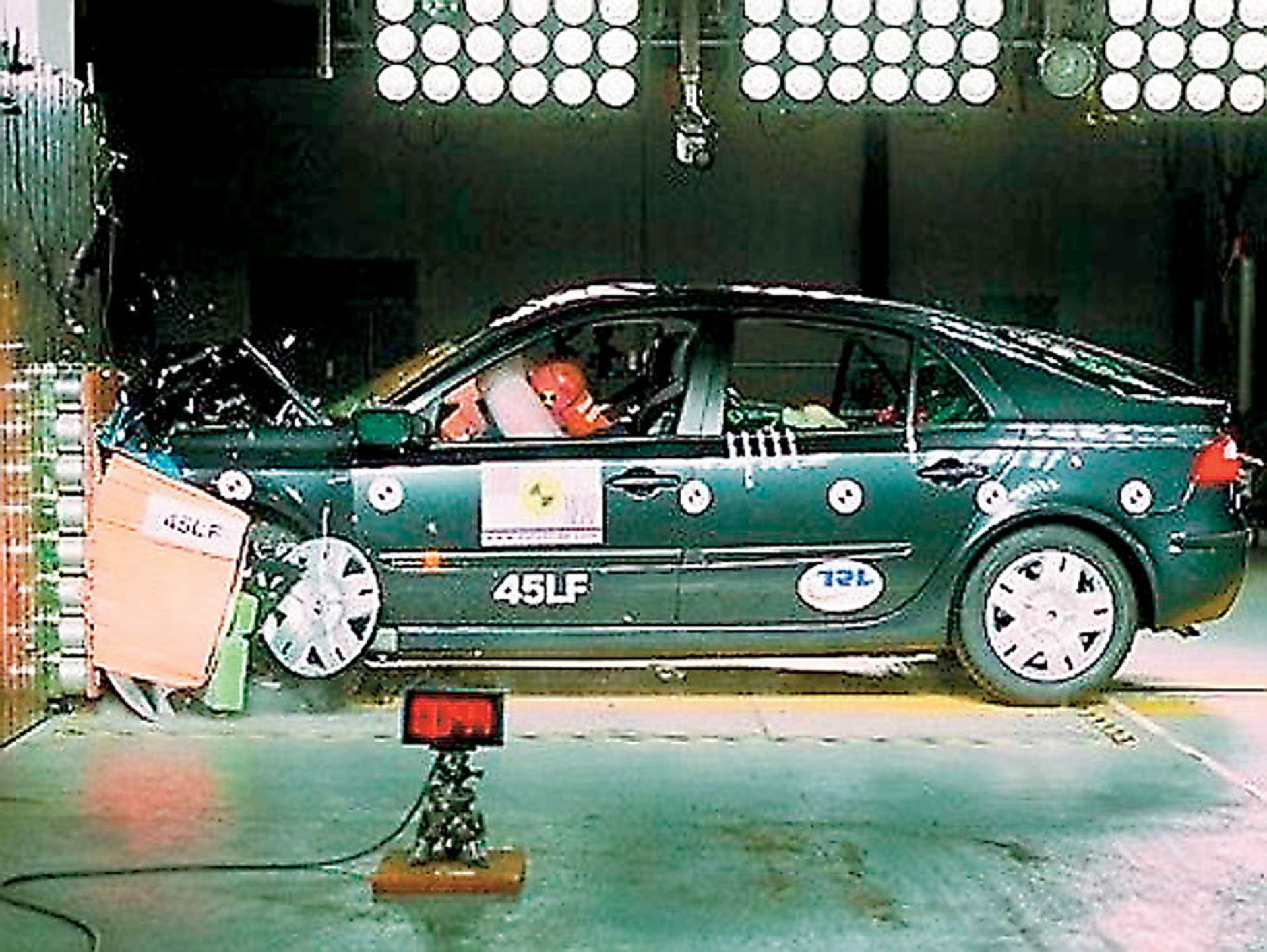 Renault Laguna II - którą wersję warto kupić z benzyną czy dieslem?